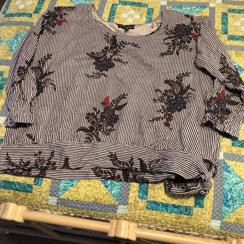 Long sleeve top